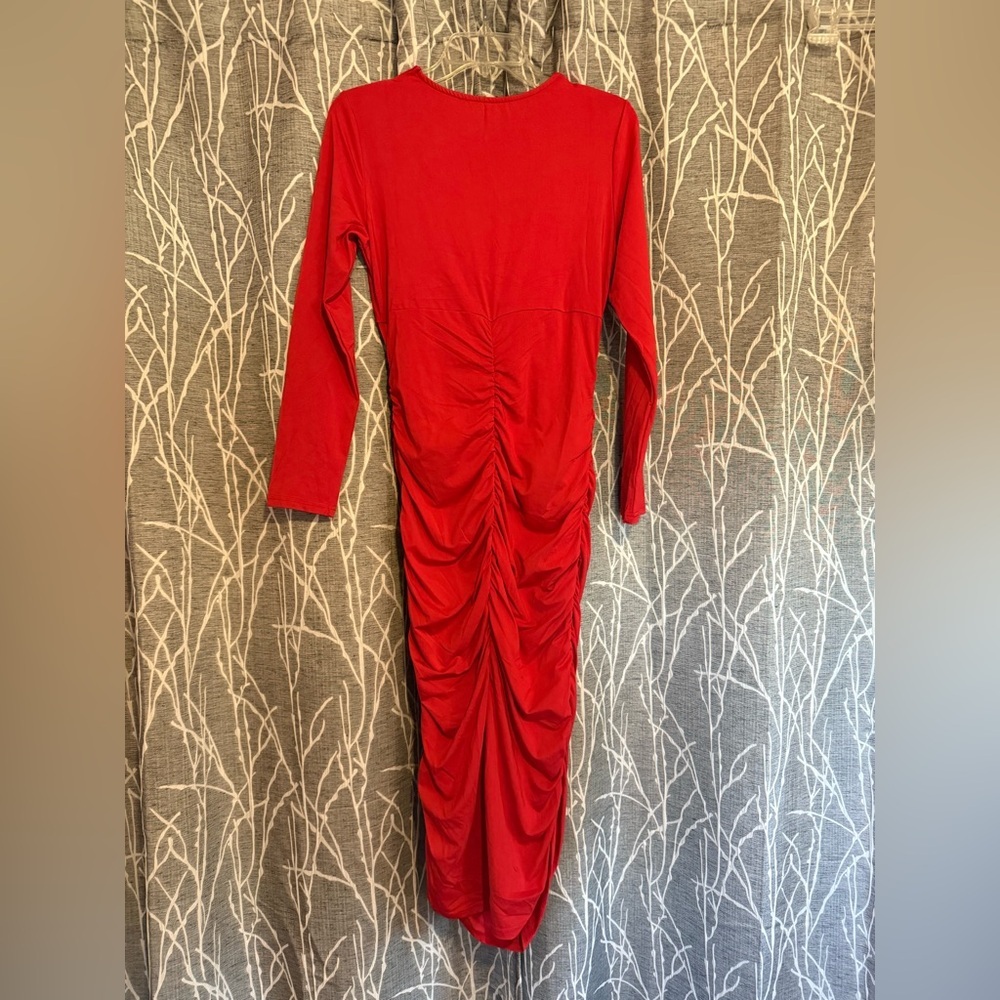 NWOT Elegant Red Long Sleeve BodyCon Dress Medium​ - Picture 3 of 4